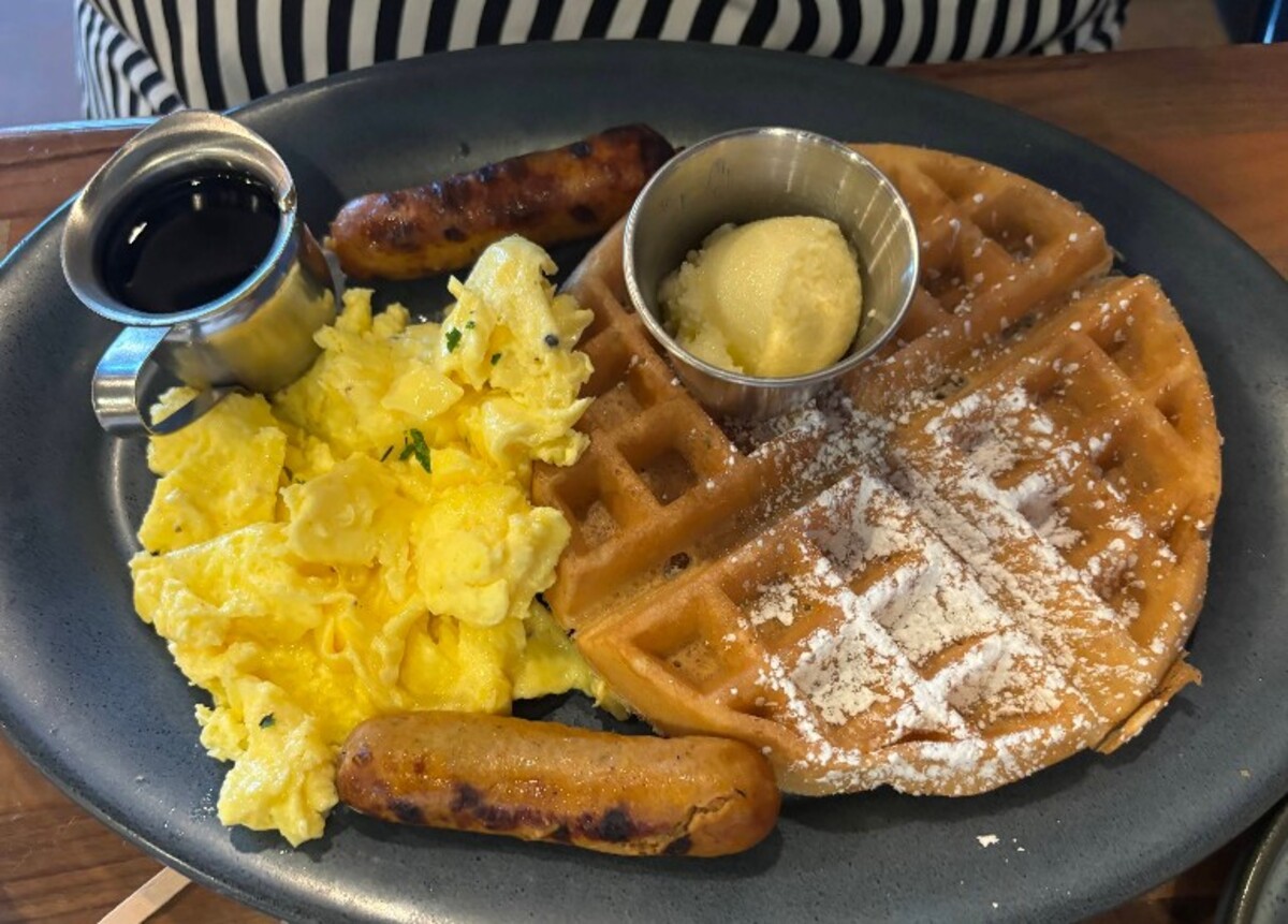 Food in Vovomeena, Phoenix, AZ