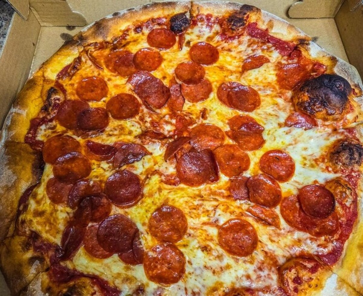 Food in Pasquale's Pizza, Coral Springs, FL