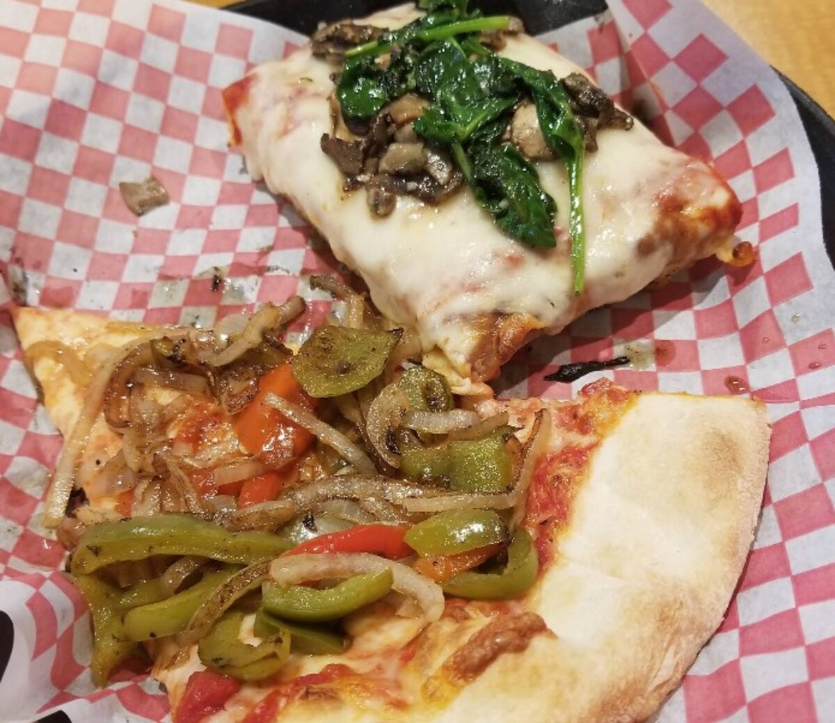 Food in Pasquale's Pizza, Coral Springs, FL