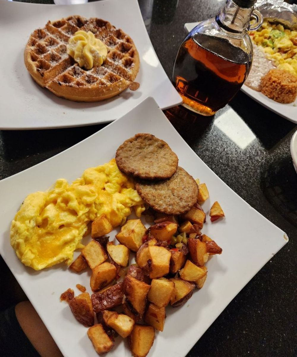 Photos for Bros Breakfast & Lunch