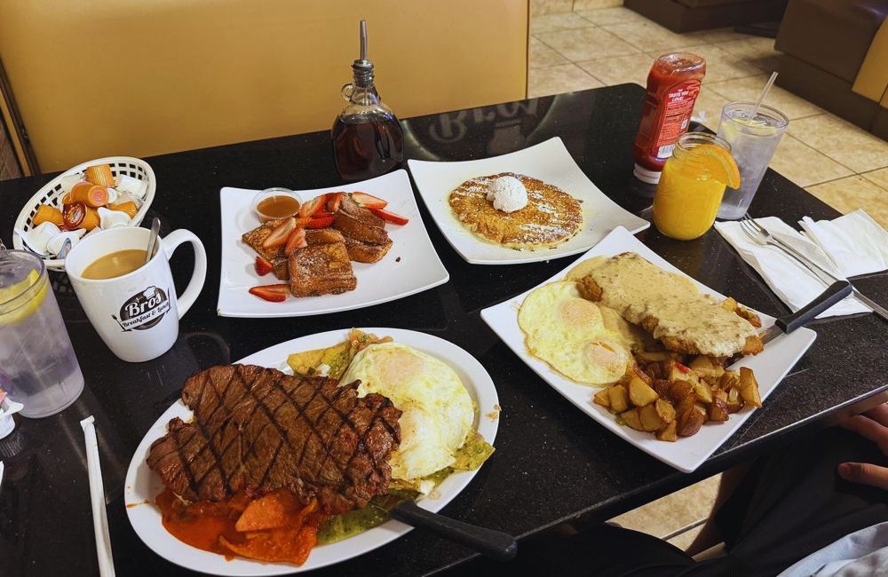 Photos for Bros Breakfast & Lunch