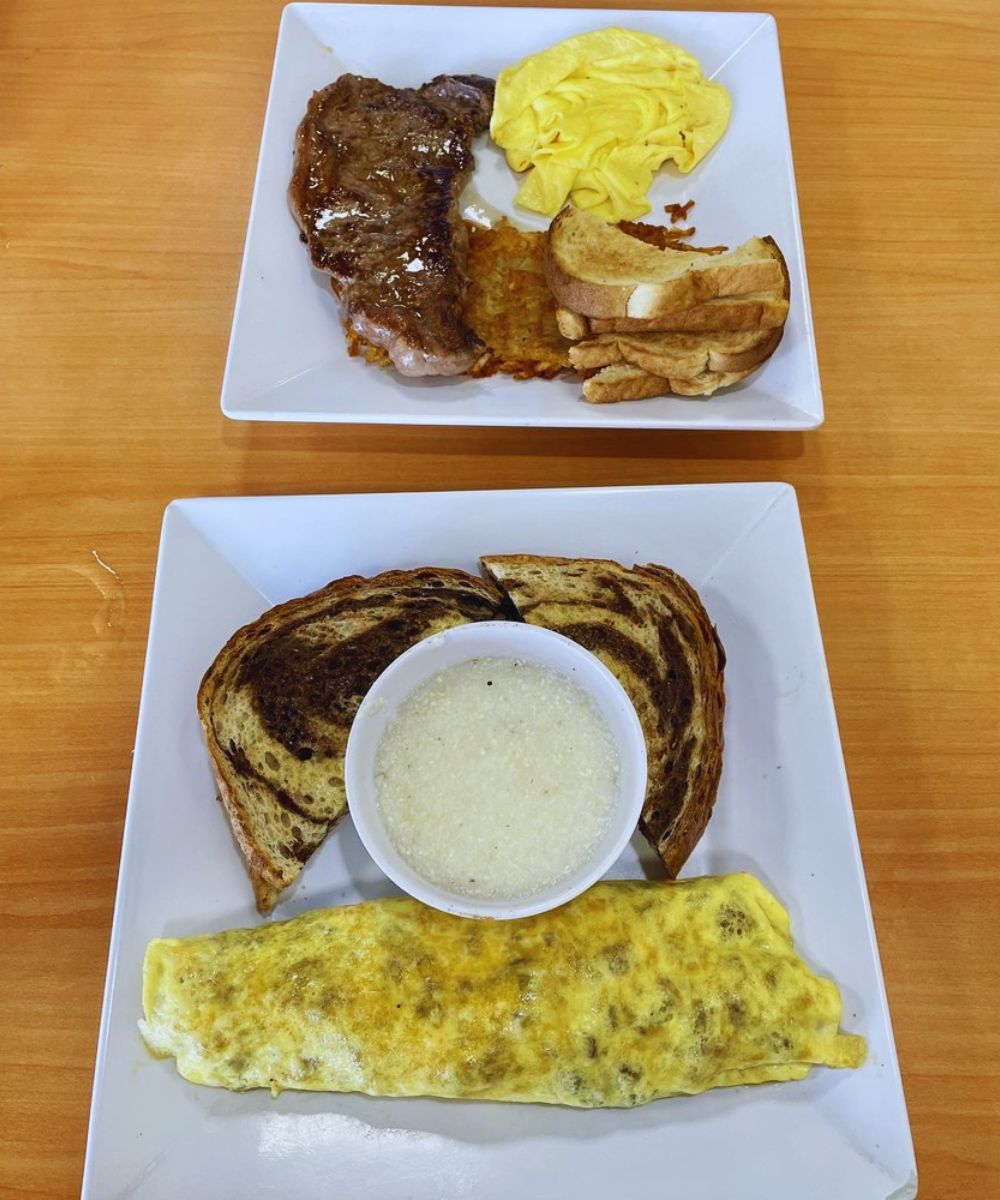 Photos for The Cracked Egg Diner
