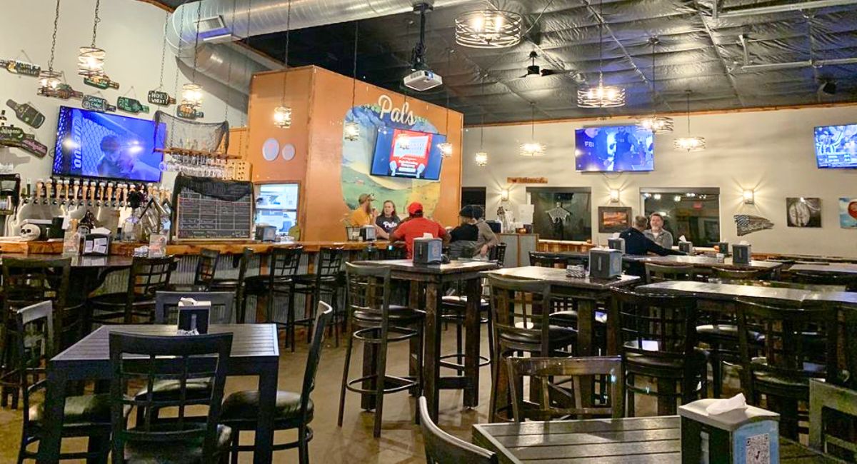interior of Pals Brewing in North Platte, NE