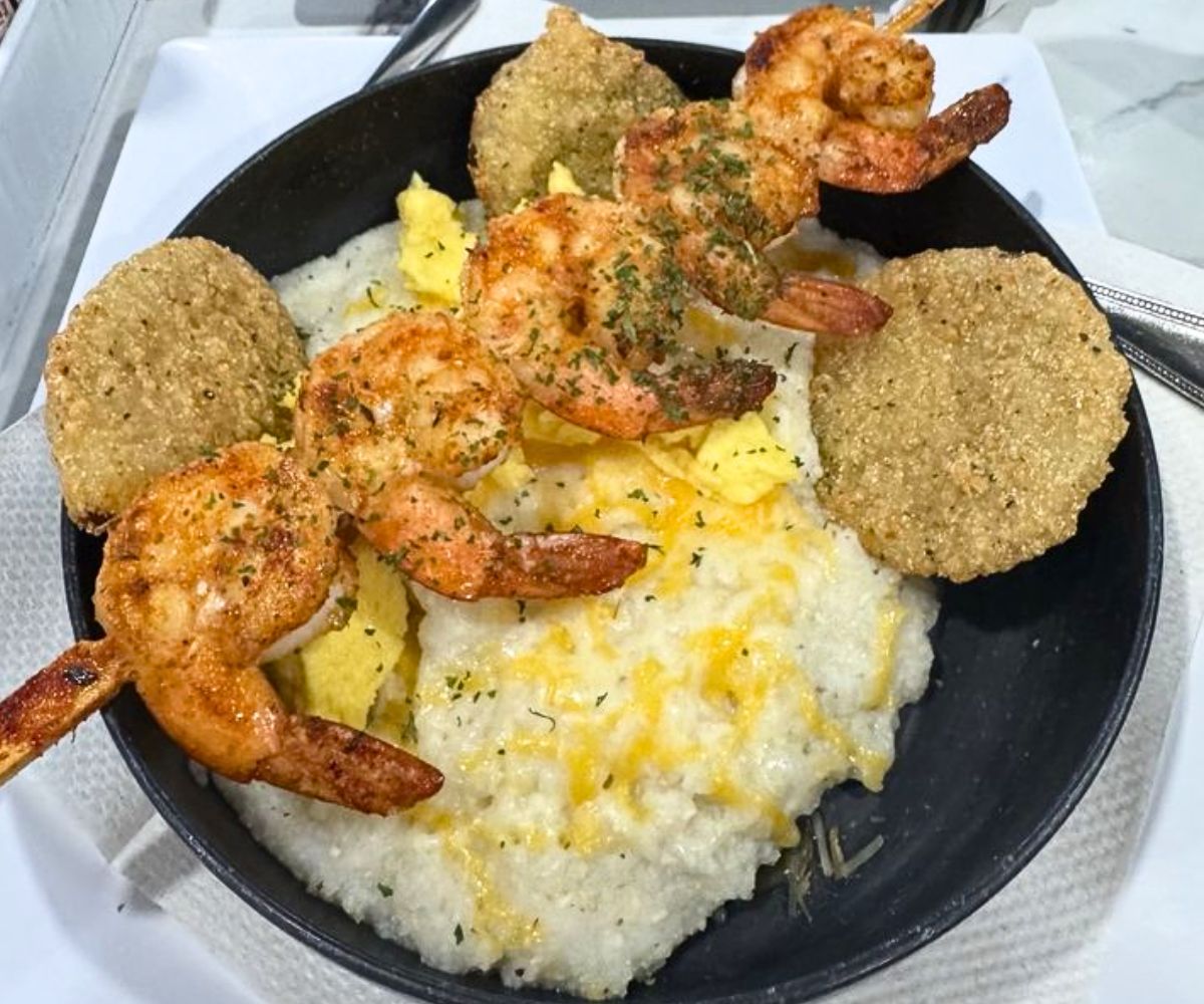 shrimp and grits at Hart + Soul Cafe in Cape Coral, Florida