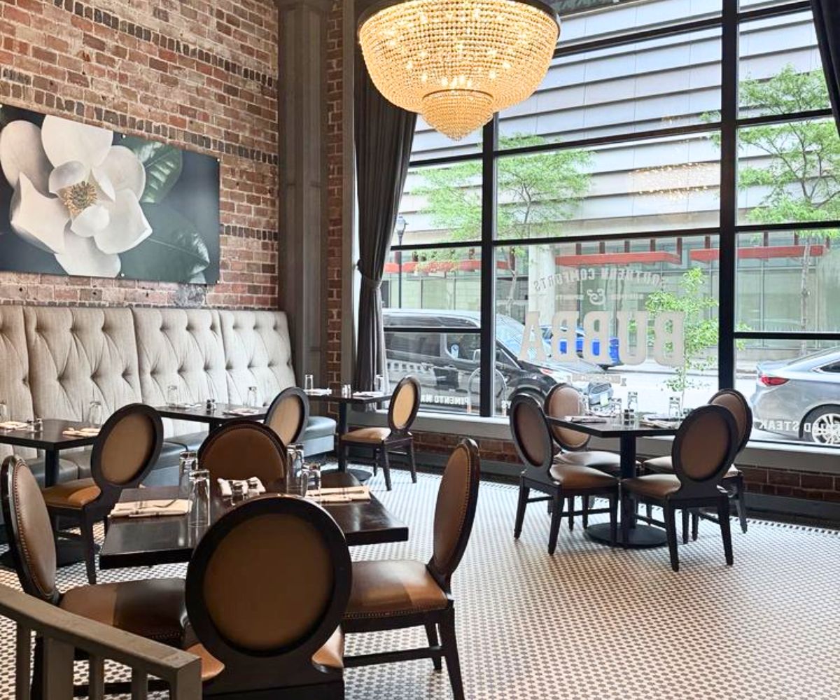 interior of Bubba in Des Moines, Iowa