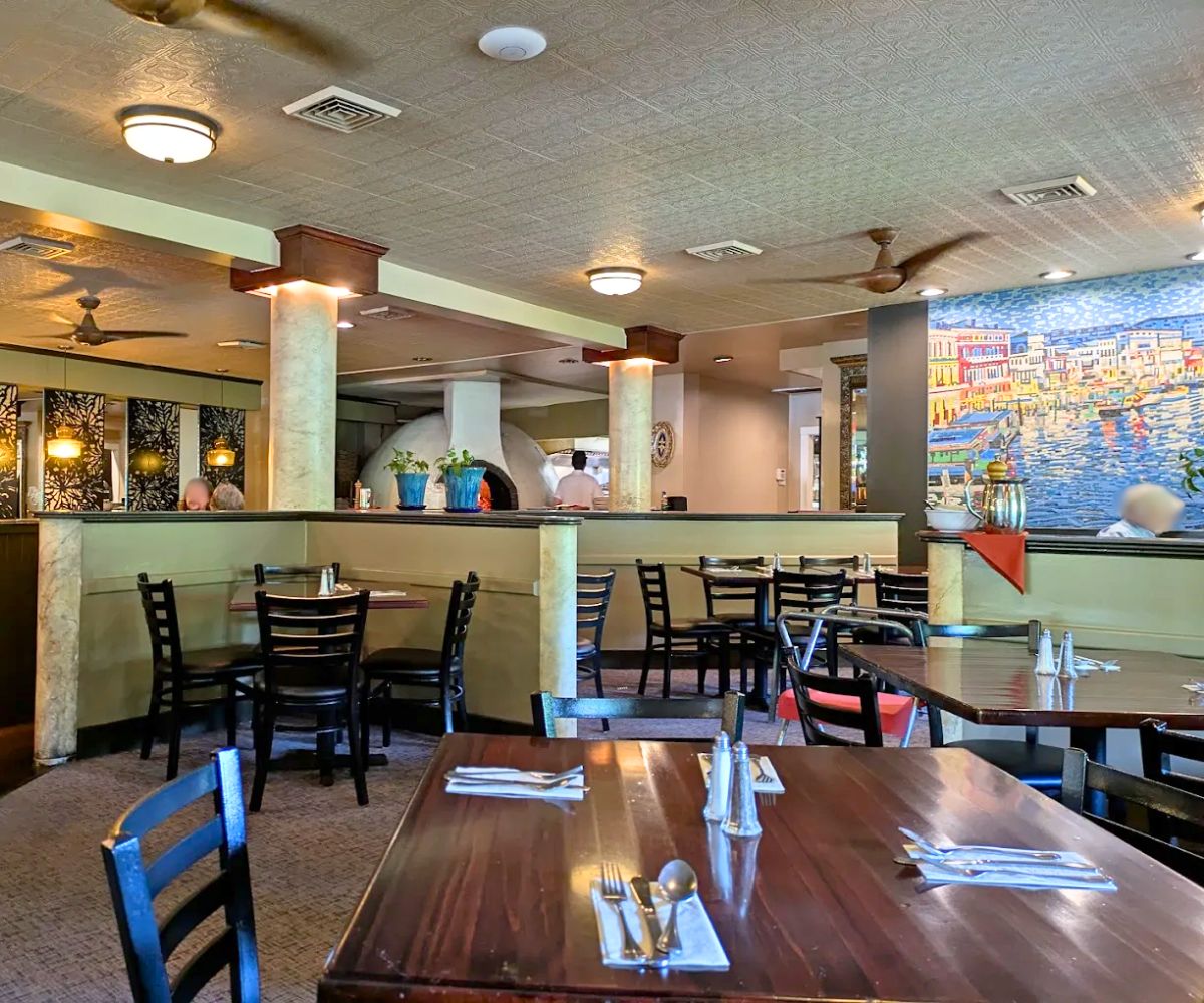 interior of Sarducci's in Montpelier, Vermont