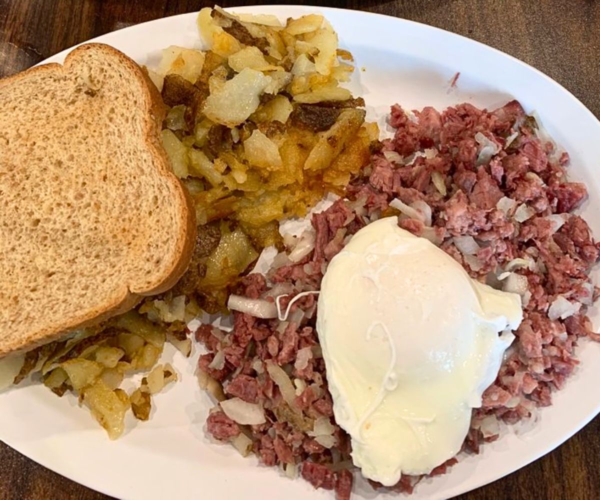 corned beef hash at Inn On Coventry in Cleveland Heights, OH