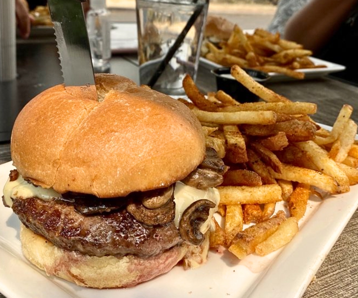 burger at Lucky Beaver Bar & Burger in Reno, Nevada