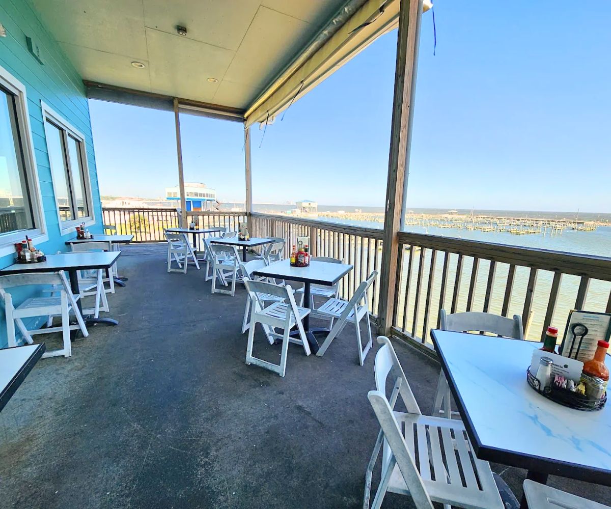 deck dining space at Steve's Marina Restaurant in Long Beach, Mississippi