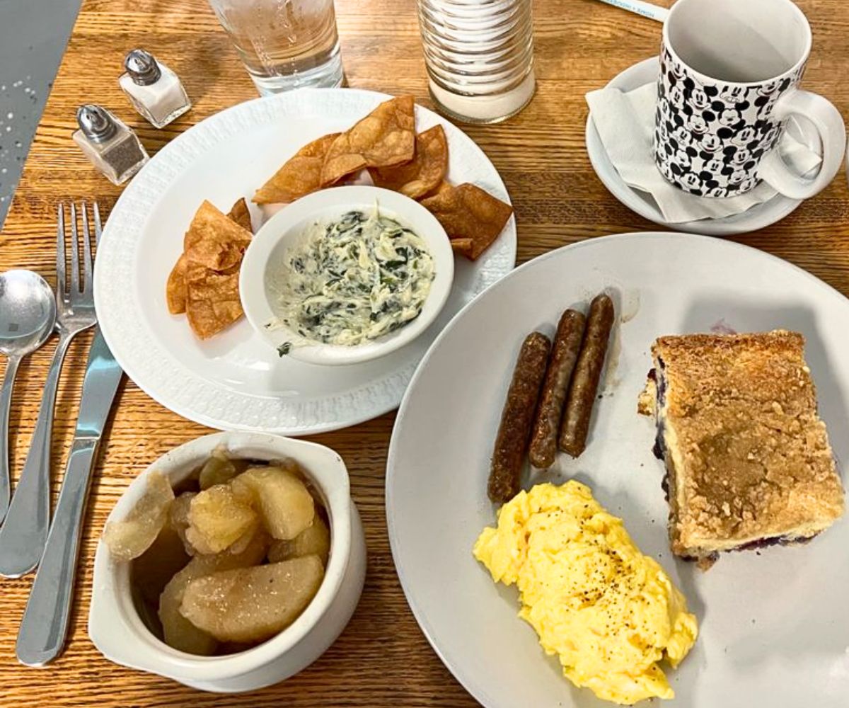 breakfast at Evelyn’s Kitchen Table in Kingsport, Tennessee