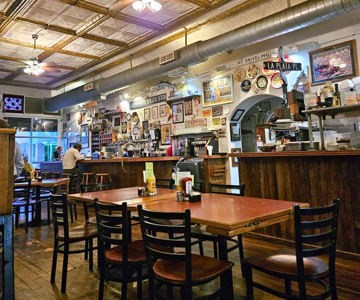 interior of Three Rivers Brewery and Eatery in Farmington, NM
