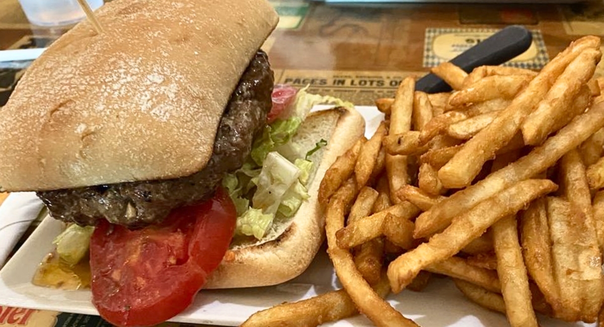 burger at Three Rivers Brewery and Eatery in Farmington, New Mexico