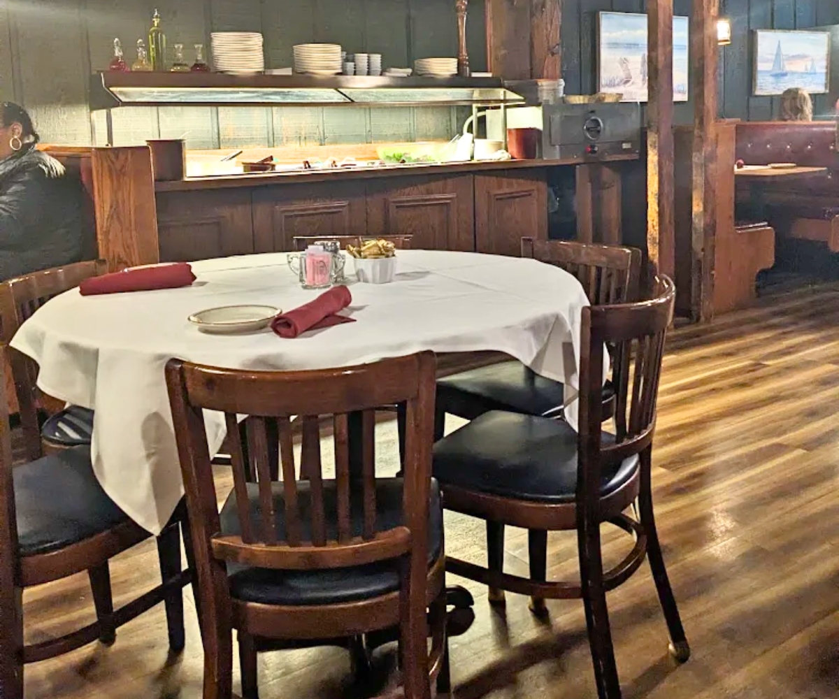 interior of Henry's Salt of the Sea in Allentown, PA