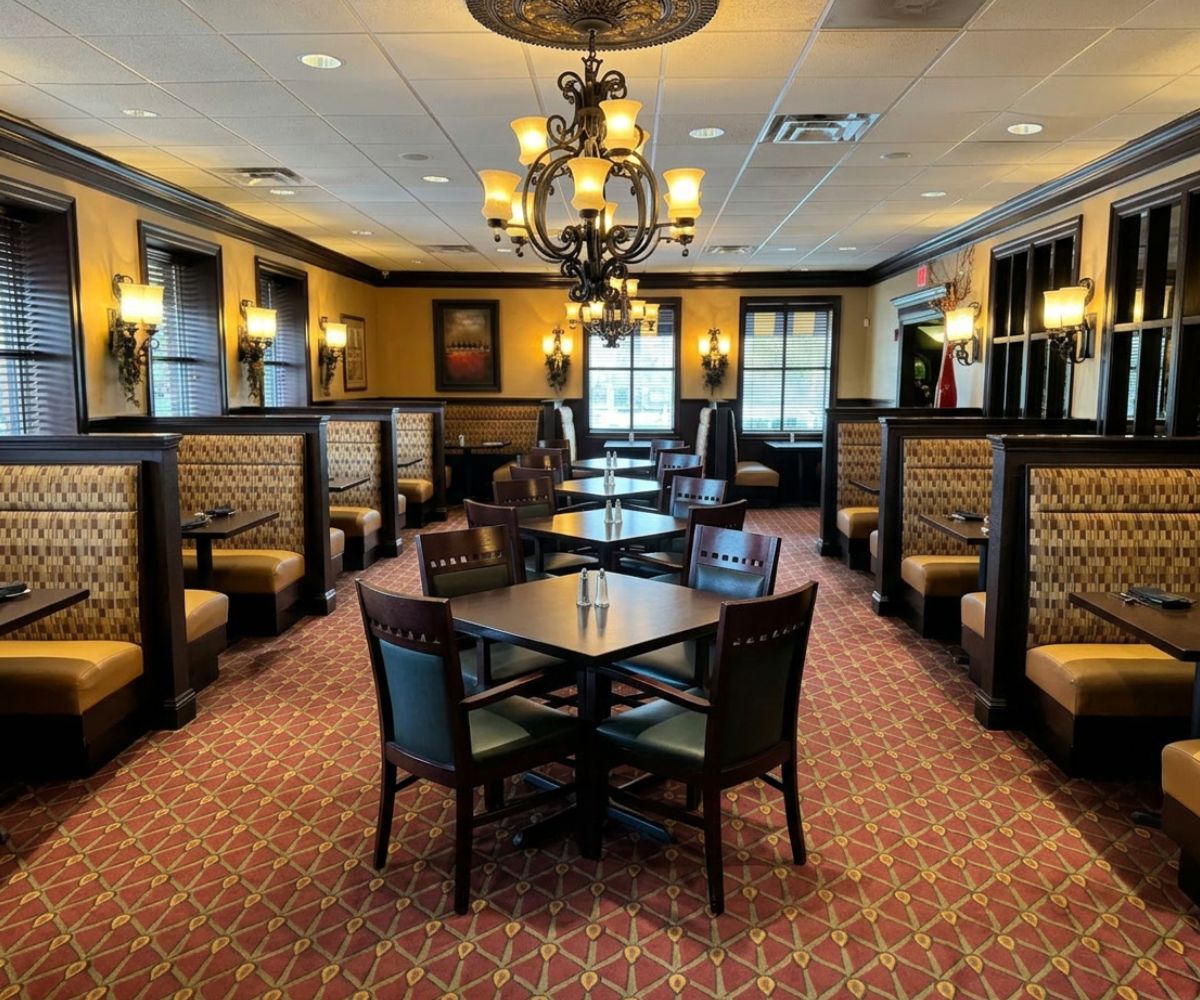interior of Grill 584 in Burlington, SC