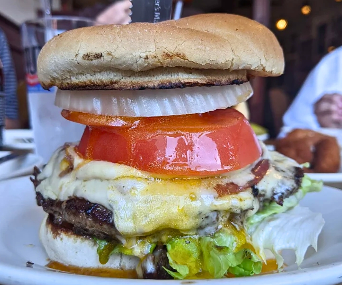 burger at Uncle John's Place in Mansfield, OH