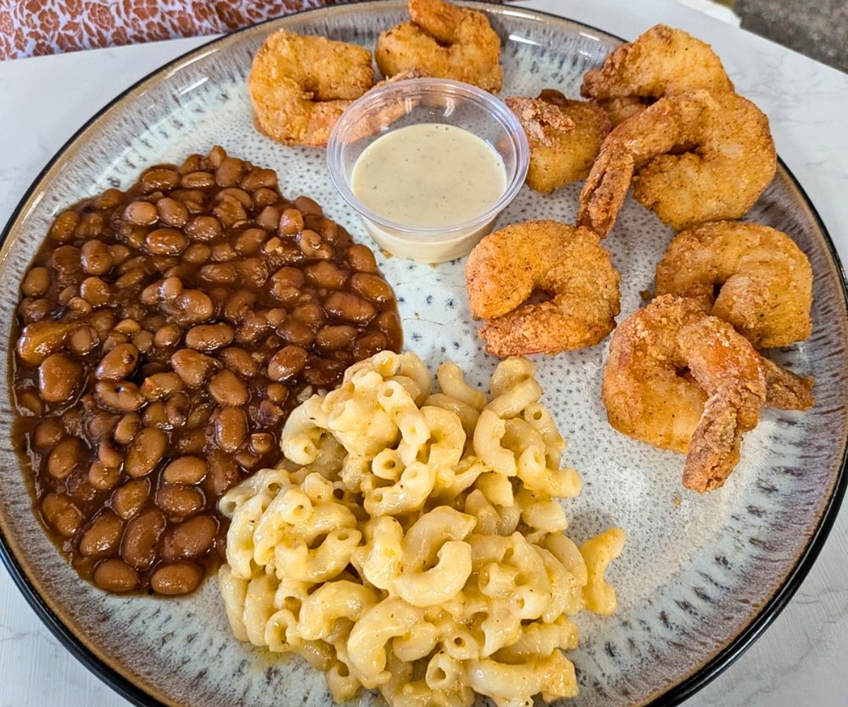Shrimp dinner at My Mama's Kitchen in Norfolk, VA