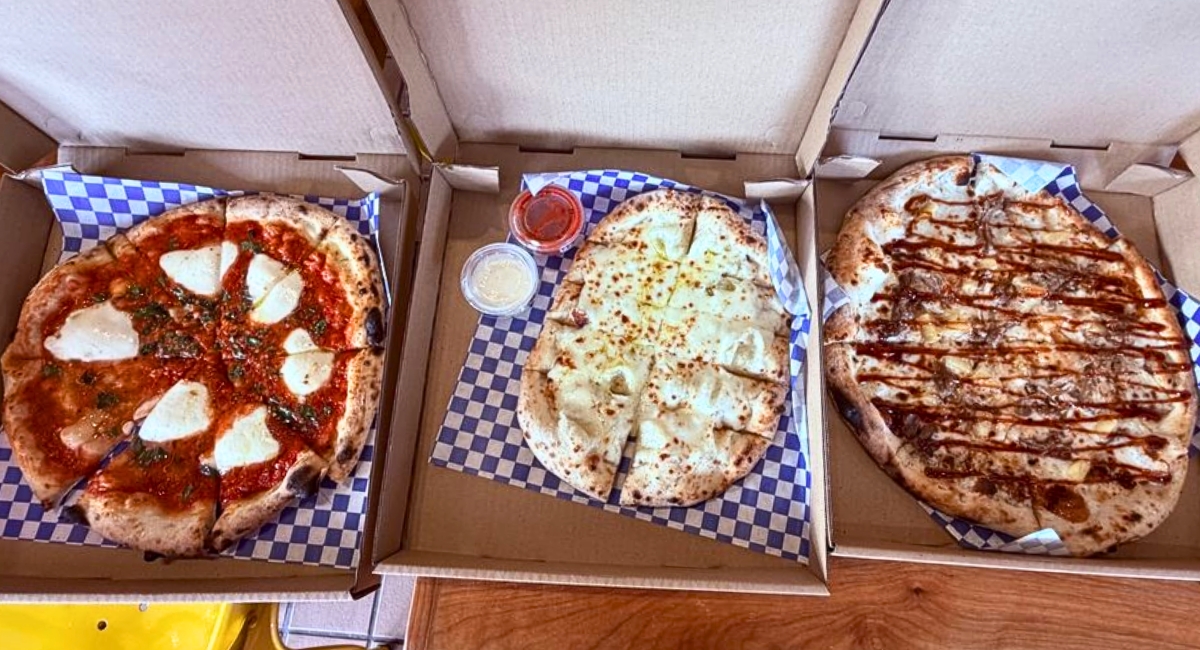 pizzas at ax Wood Fired Pizza in Haleiwa, Hawaii