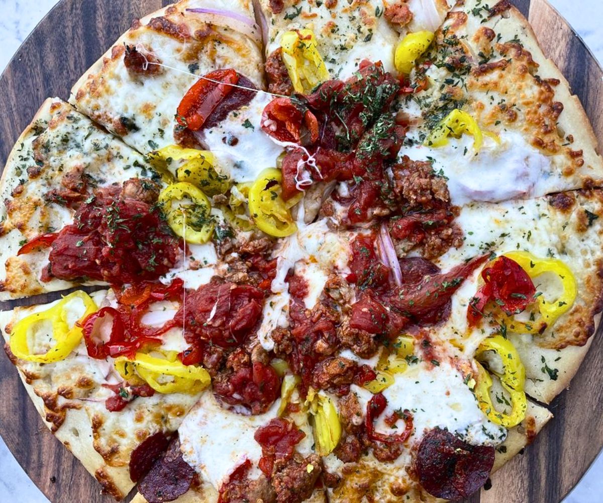 Sausage & Pepper Pizza at Mezzo in Dublin, Ohio