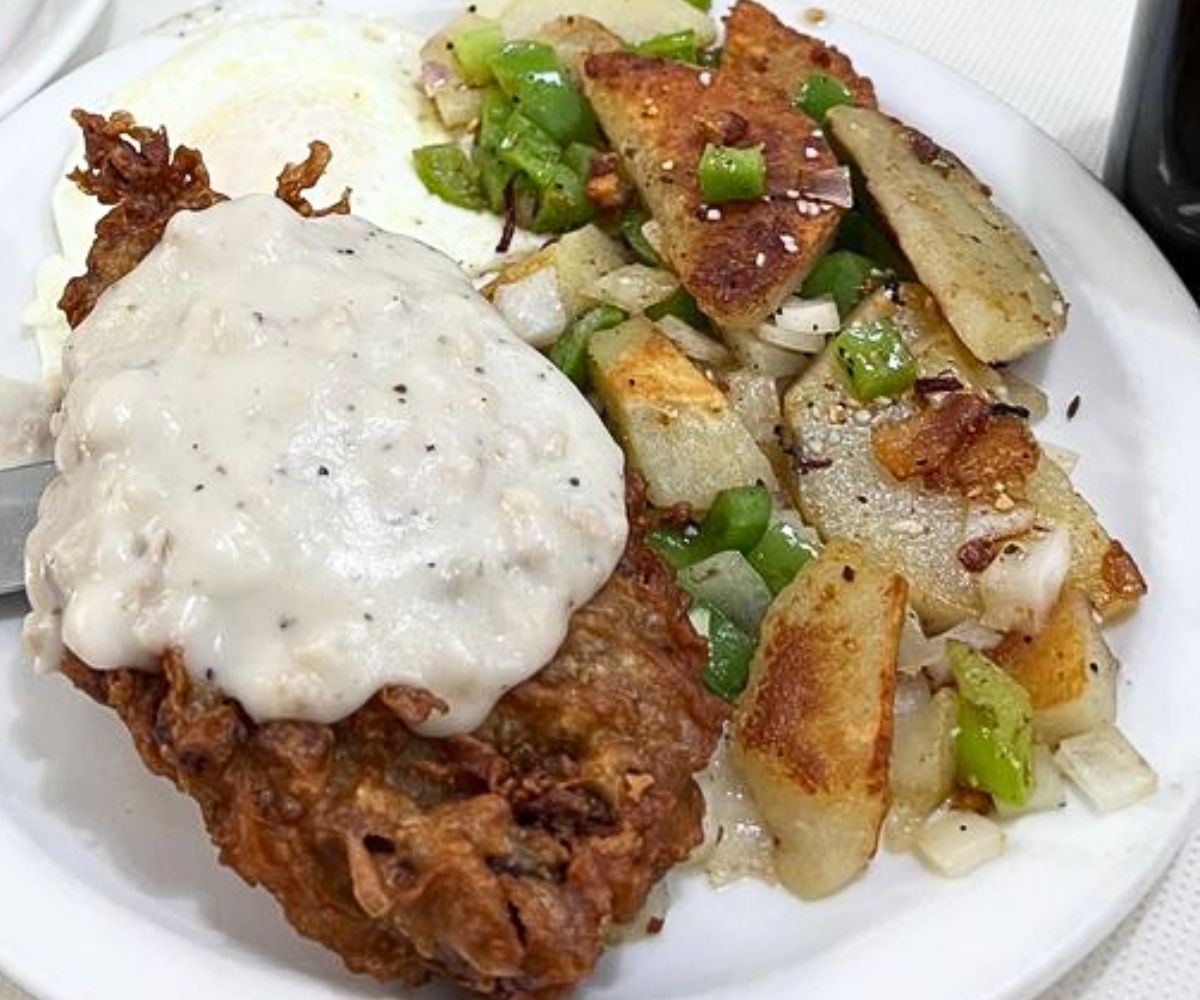 Chicken Fried Steak at Coburg Crossing Café in Coburg, OR