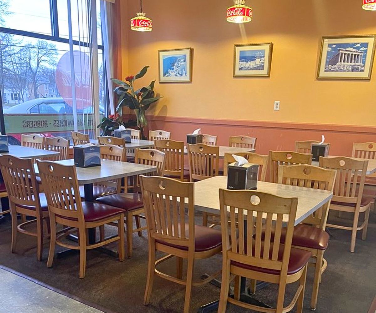 interior of Angelo's Pizzeria in Bangor, Maine