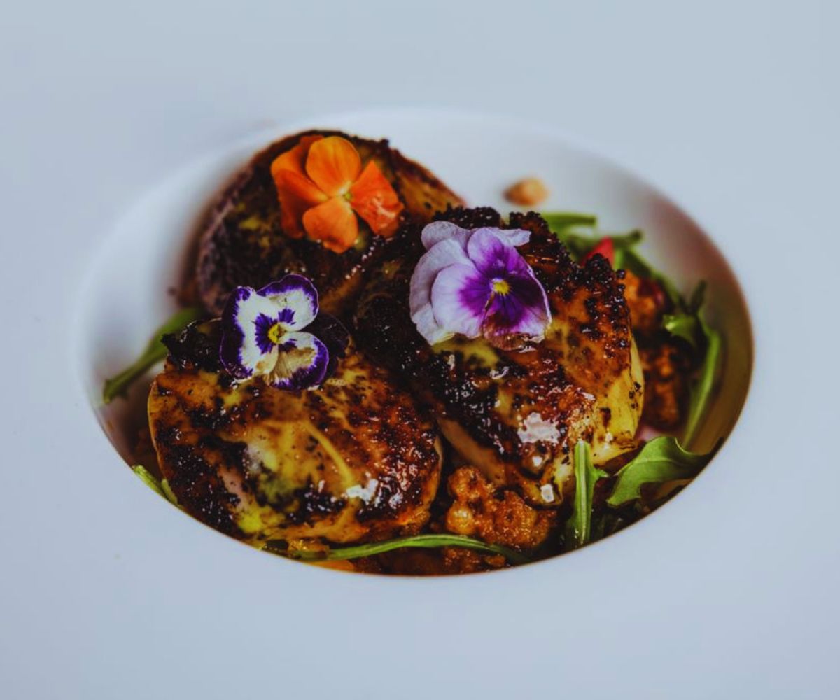 Honey and Hooch - Bronzed Colossal Scallops