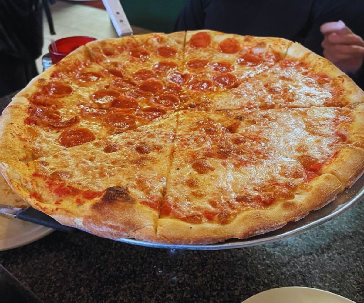 Dipiazza Pizzeria - Half Cheese Half Pepperoni