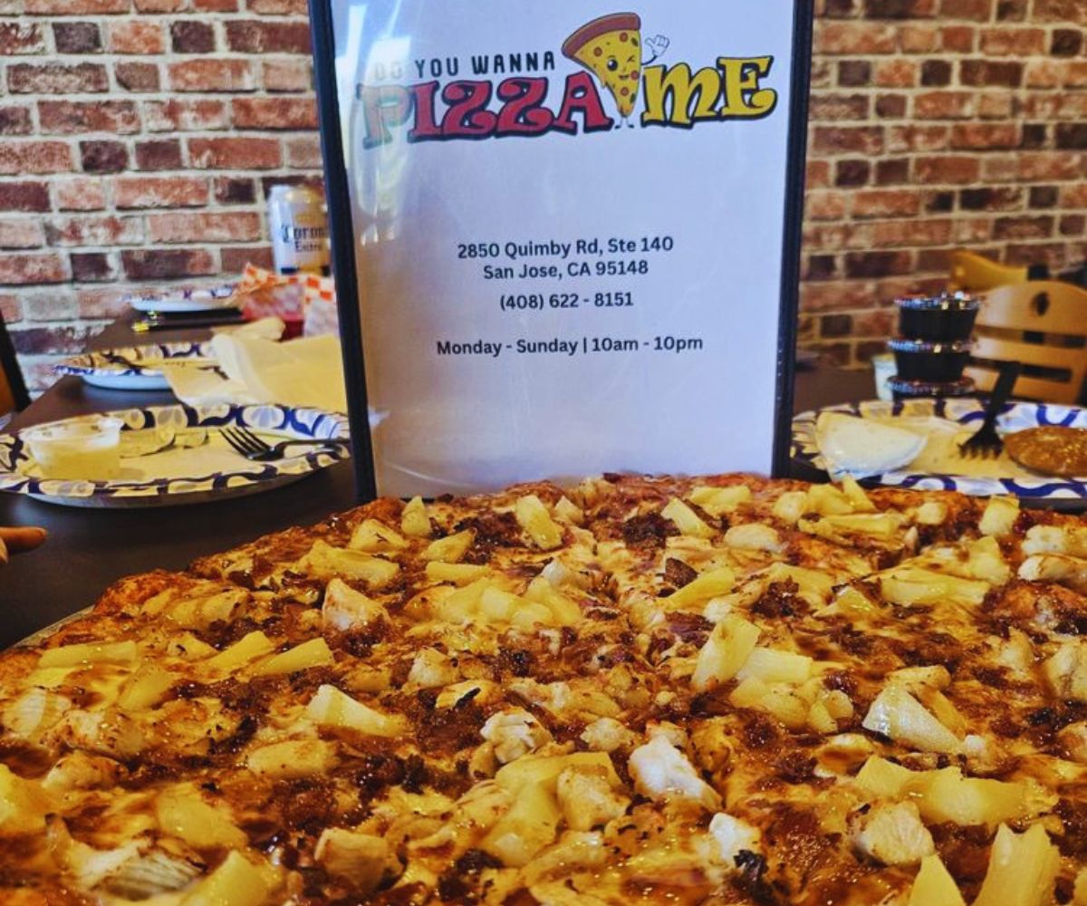 Pizza Me - Hot Honey Hawaiian