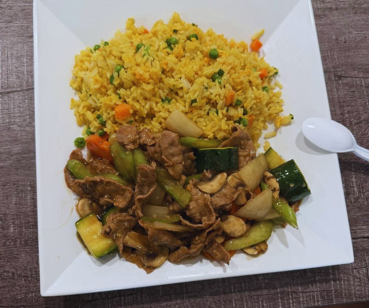 Pho M&N - Mushrooms Beef with Zucchini & Fried Rice