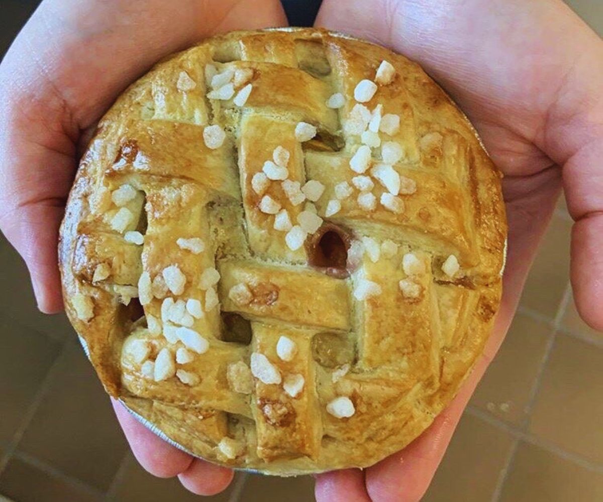 1748 Bakehouse - Peach Pie