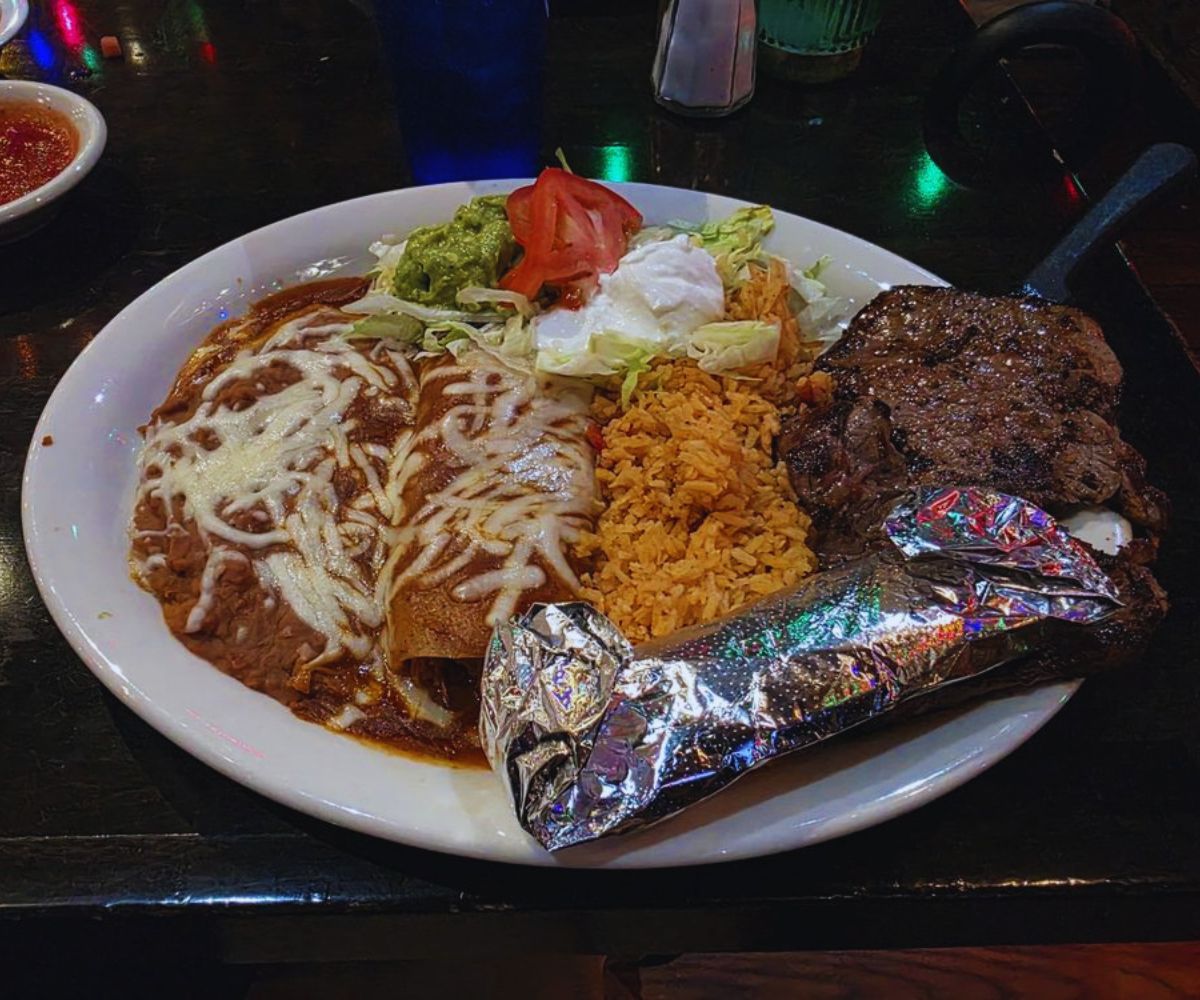 El Rodeo - Carne Asada & Enchilada Combo