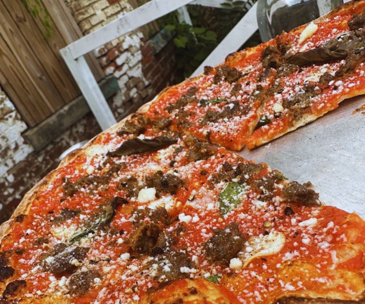 Cent’s - Sunday Gravy Pizza