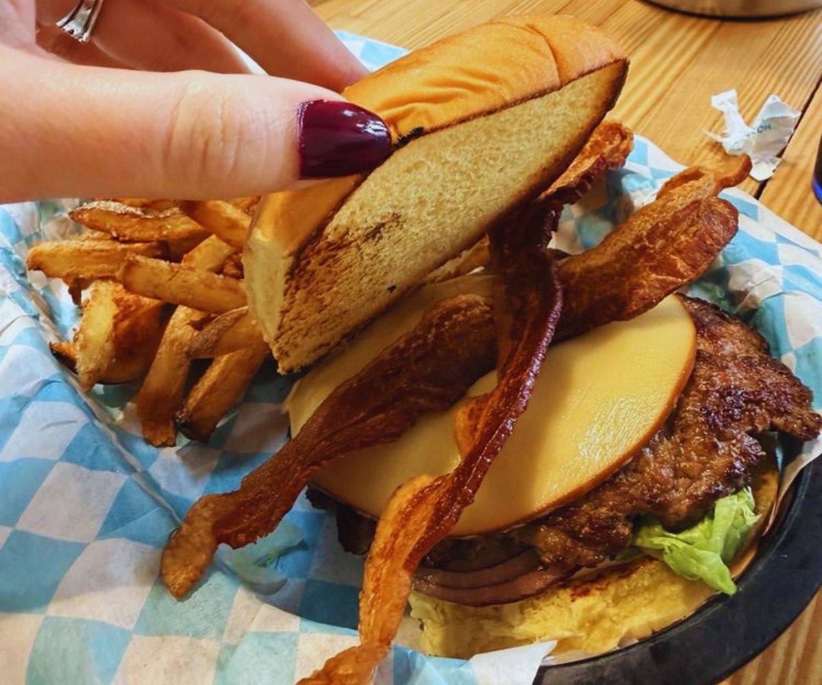 Bravas - Snoop Burger with Fries