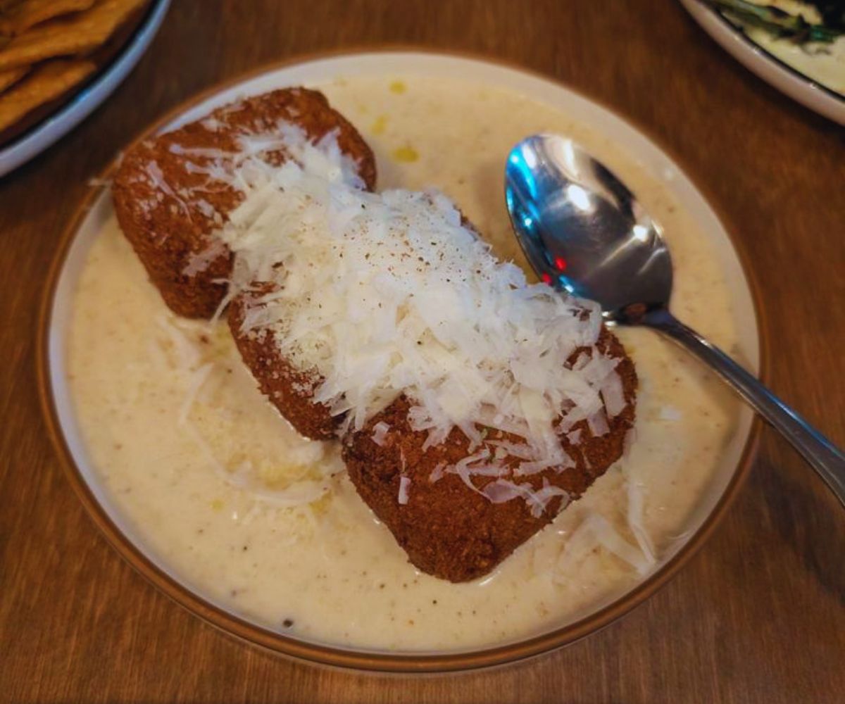 Angelina's - Arancini Cacio é Pepe