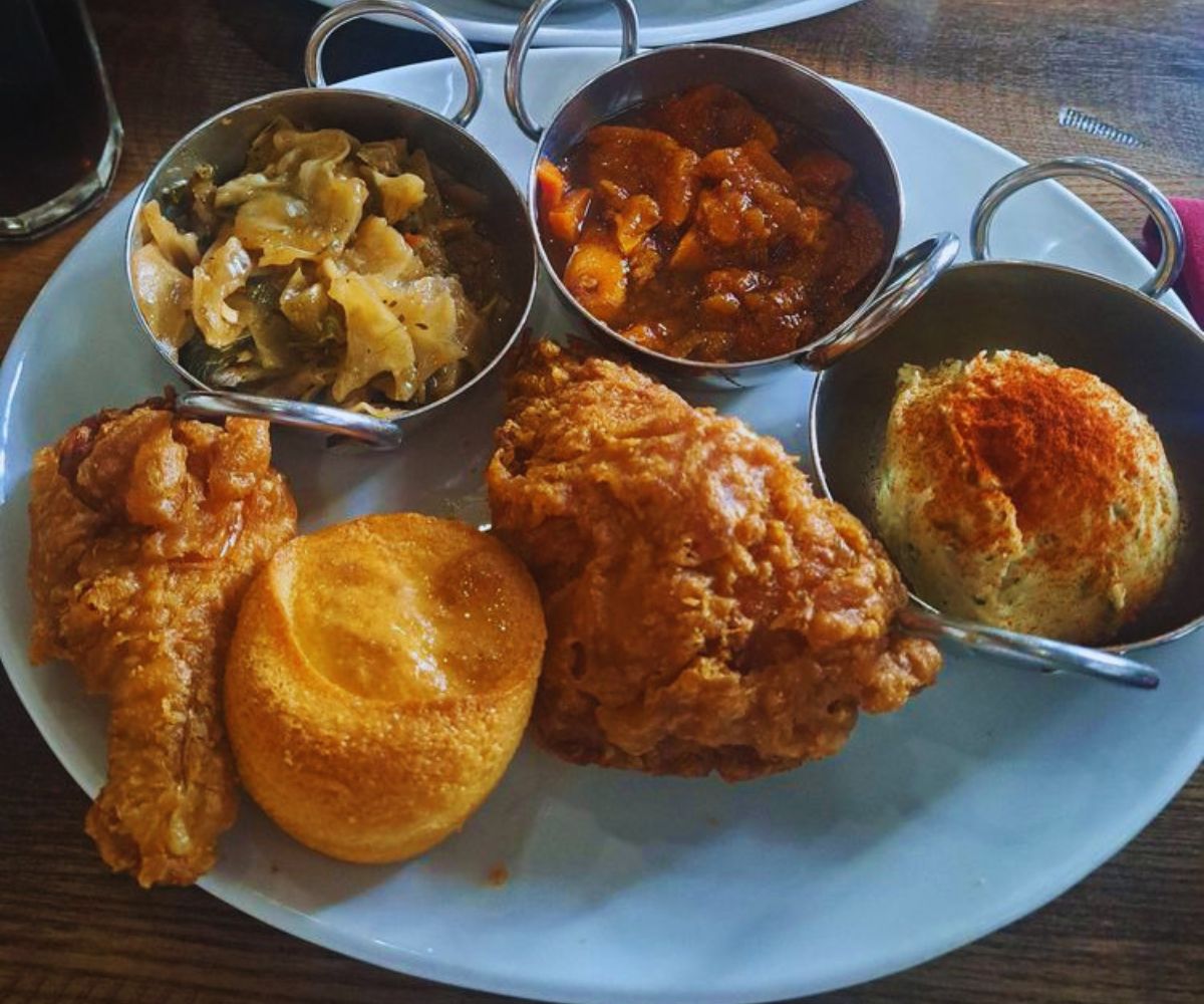 Willie Mae’s NOLA - Taste of New Orleans Platter