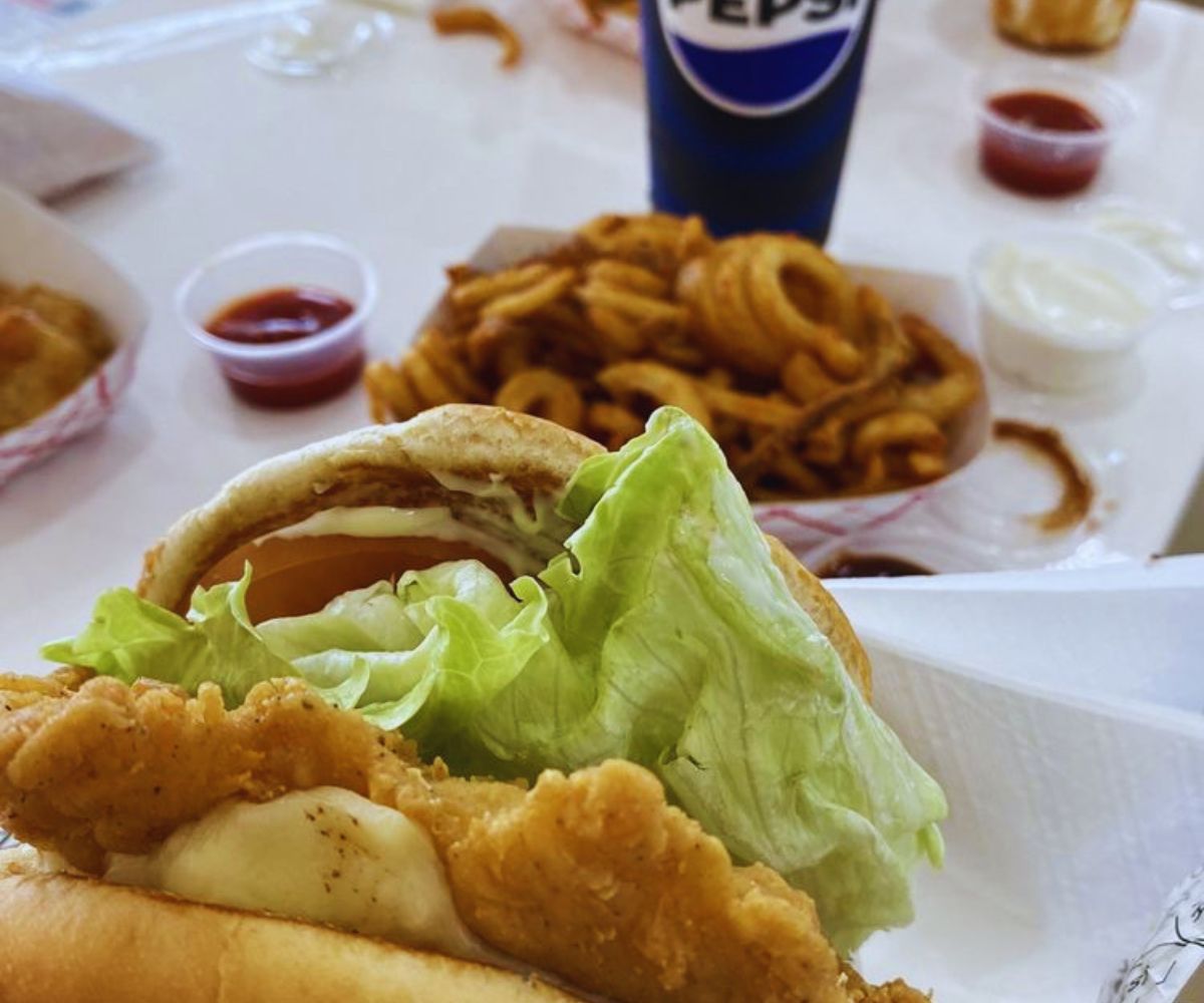 Frosty's Burgers - Crispy Chicken Sandwhich with Curly Fries