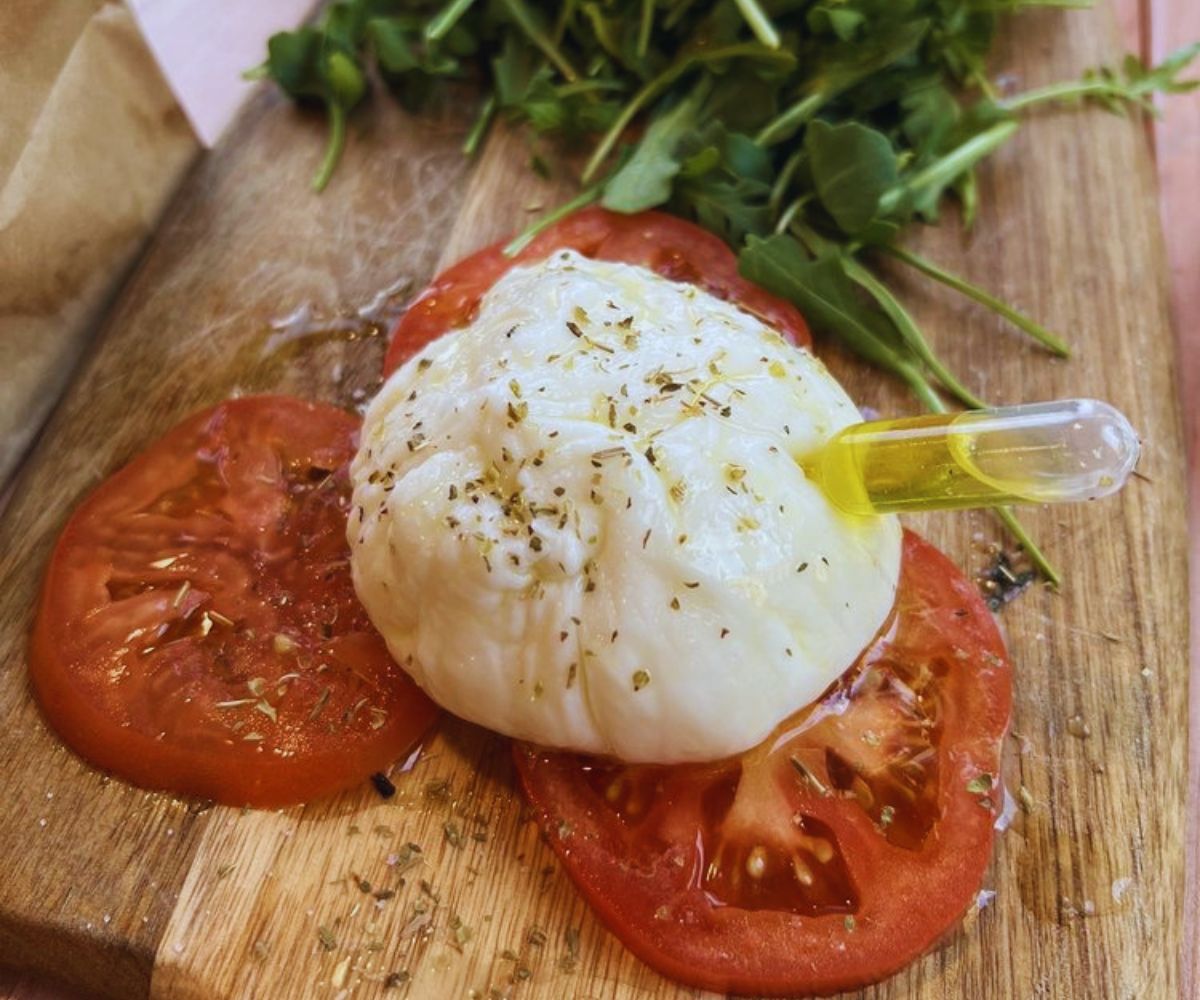 Mister O1 Extraordinary Pizza Turtle Creek - Burrata e White Truffle Oil