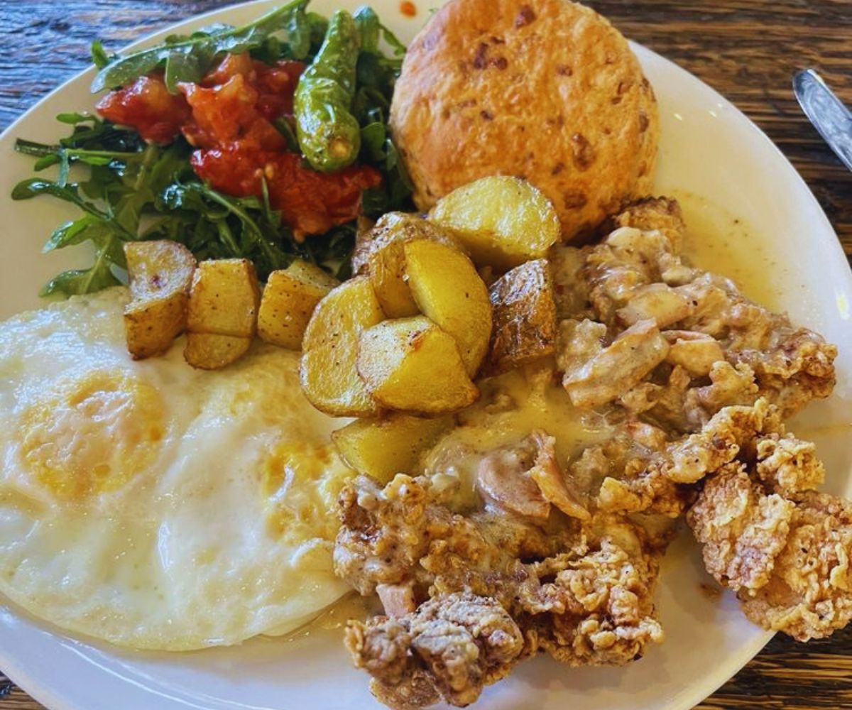 Early Bird Restaurant - Chicken and Eggs with Gravy