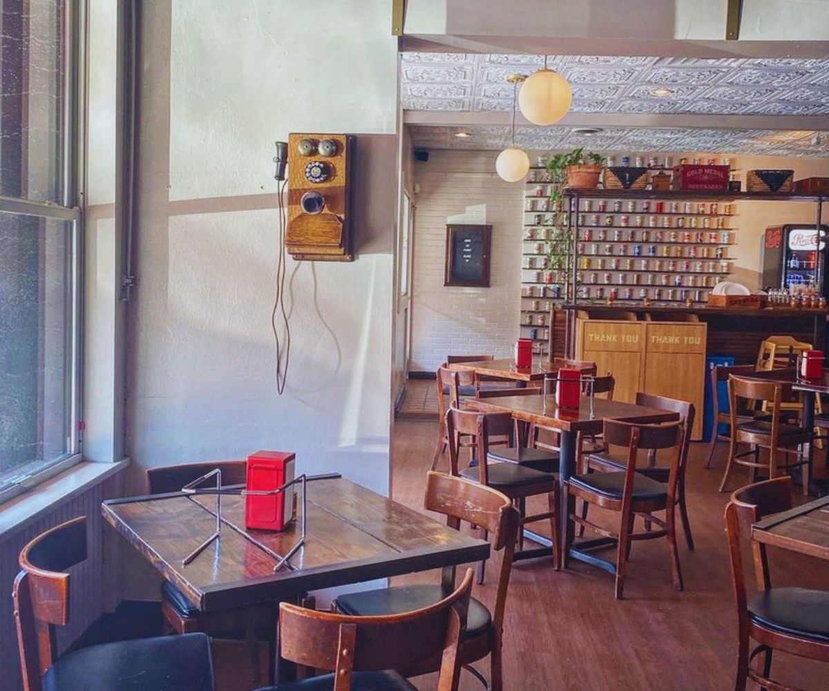 Mario's - Quaint interior at Mario's