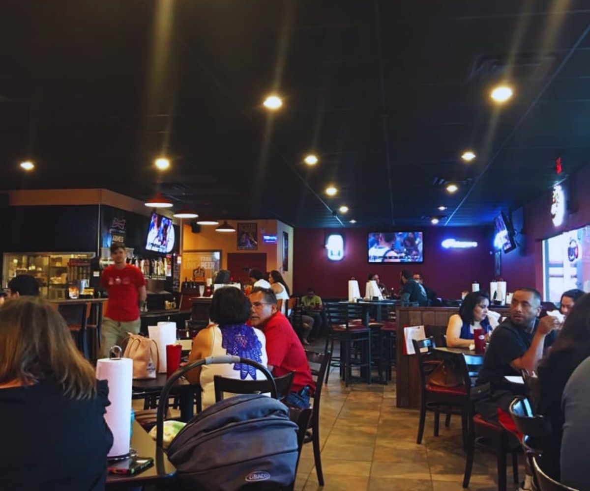 Phred's Border - Great Dining Area
