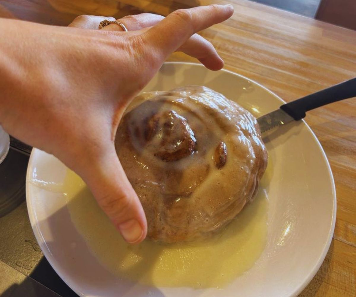 Brunch Snob - HUGE Cinnamon Roll