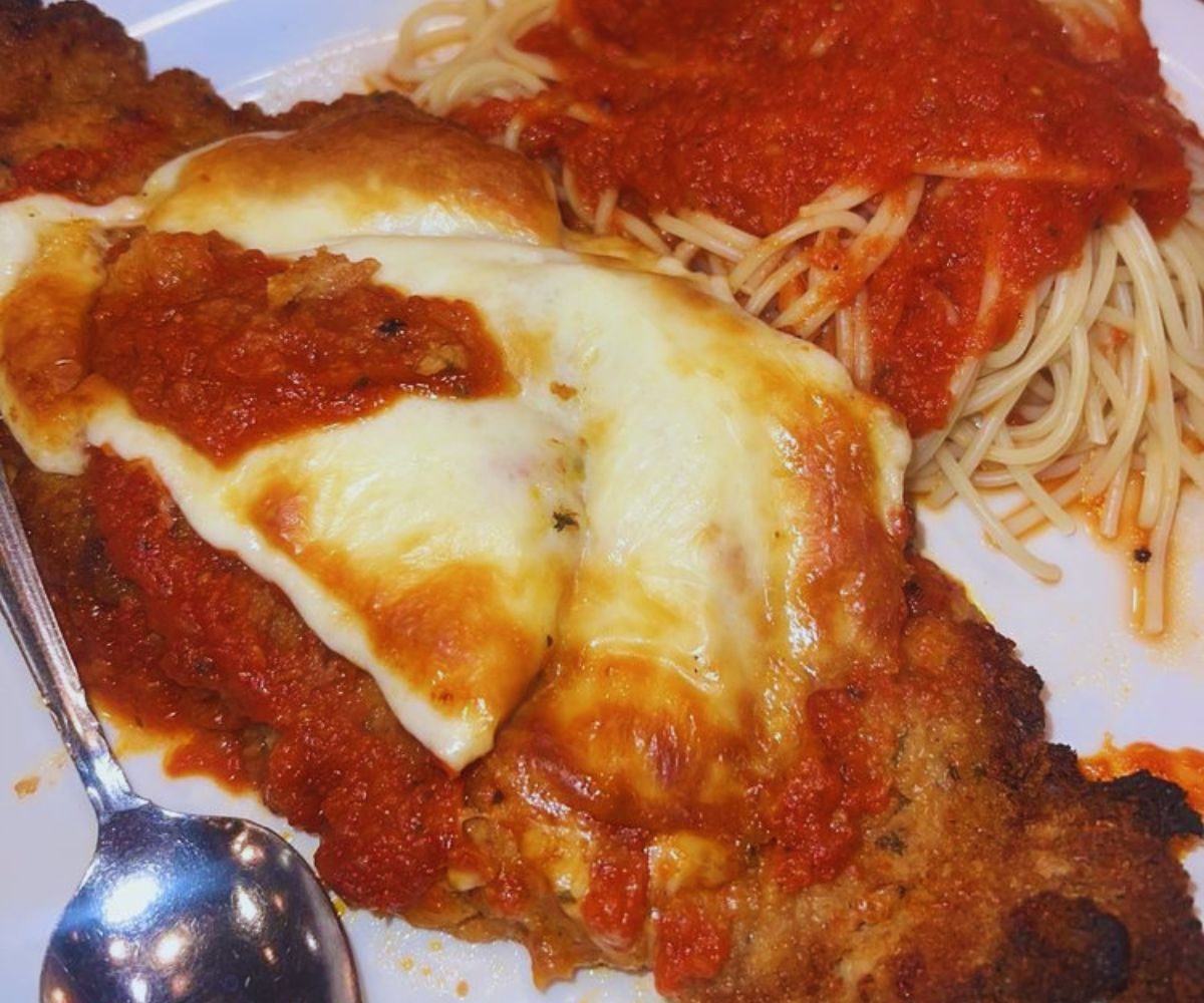 Dipiazza Pizzeria - Chicken Parmigiana & Spaghetti