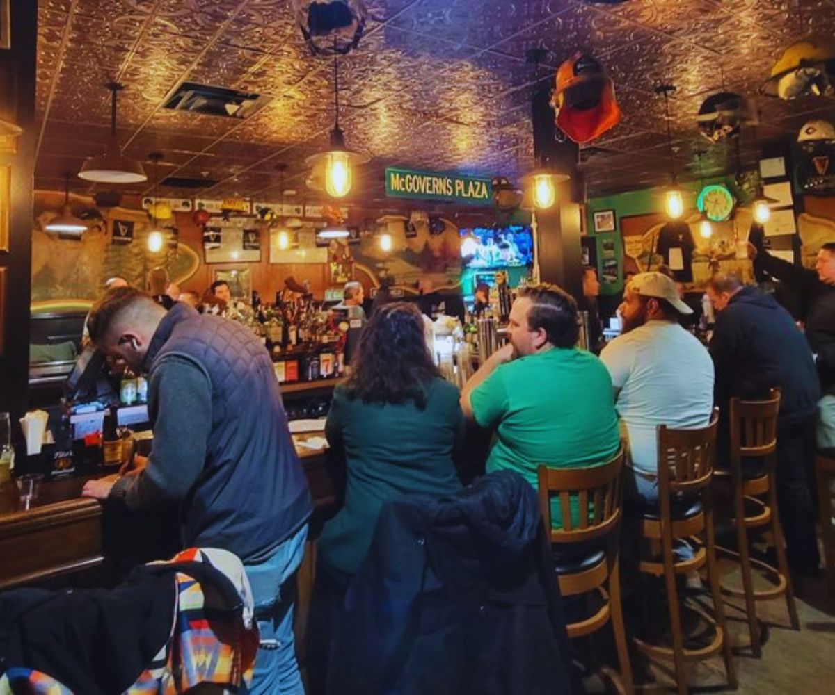 McGovern's Tavern - Lively Dining Room Area