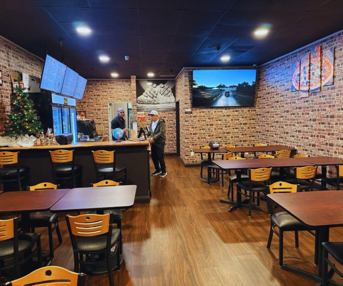 Pizza Me - Clean Indoor Dining Area