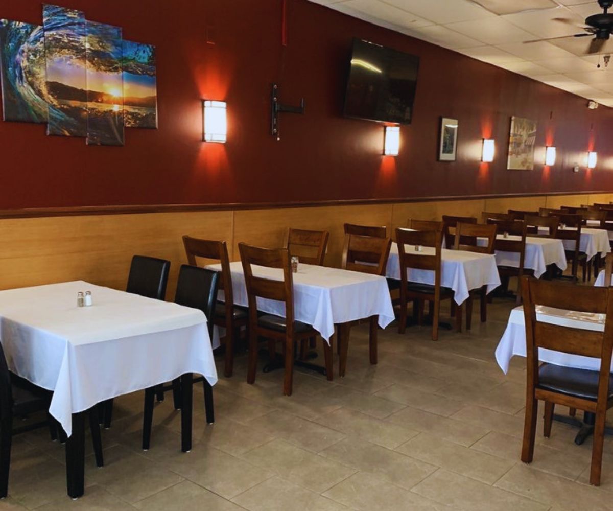 Bosna Restaurant - Indoor Dining