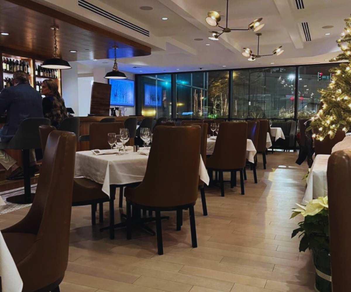 The Downtown Grille - Inside