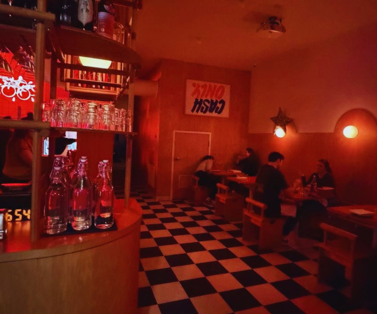 Cent’s - Inside of Cent's