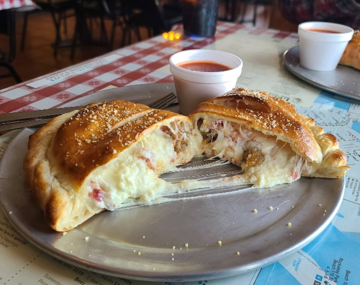Food in Leon Gessi New York Pizza, Colorado Springs, CO