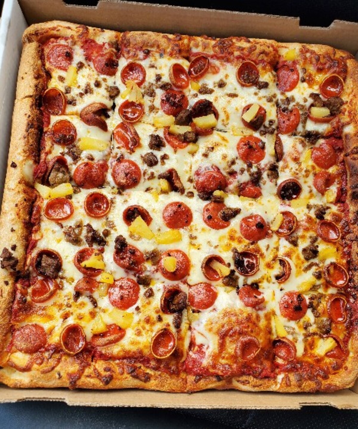 Food in Lindsey's Pizza, Canton, OH