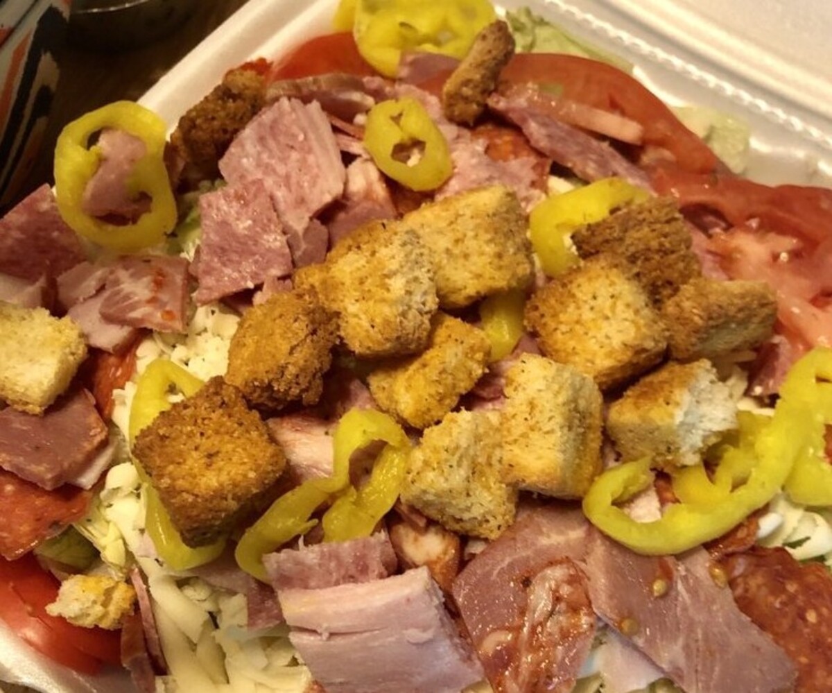 Food in Lindsey's Pizza, Canton, OH