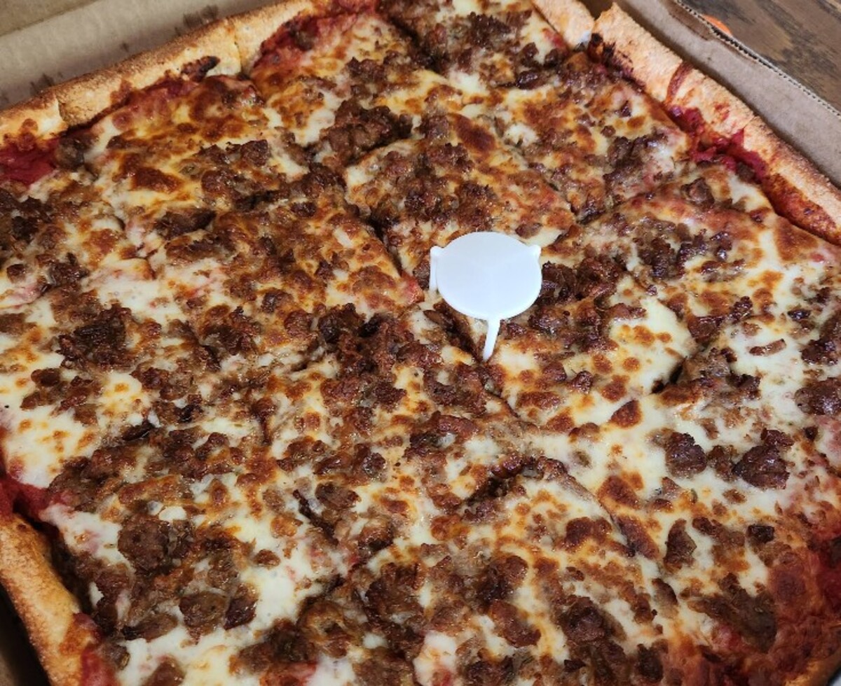 Food in Lindsey's Pizza, Canton, OH